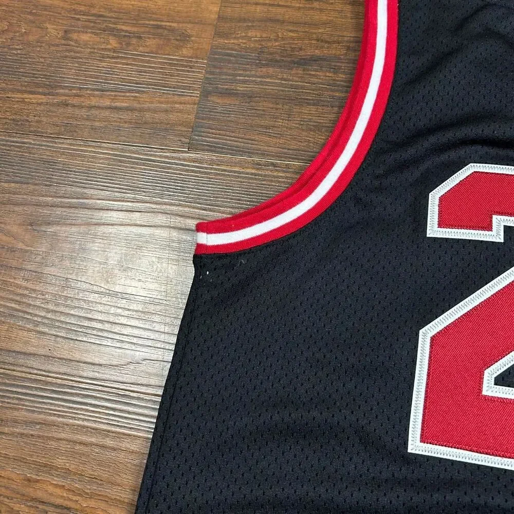 Jordan Men's Black and Navy Jersey